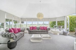 Photo 15- click for photo gallery